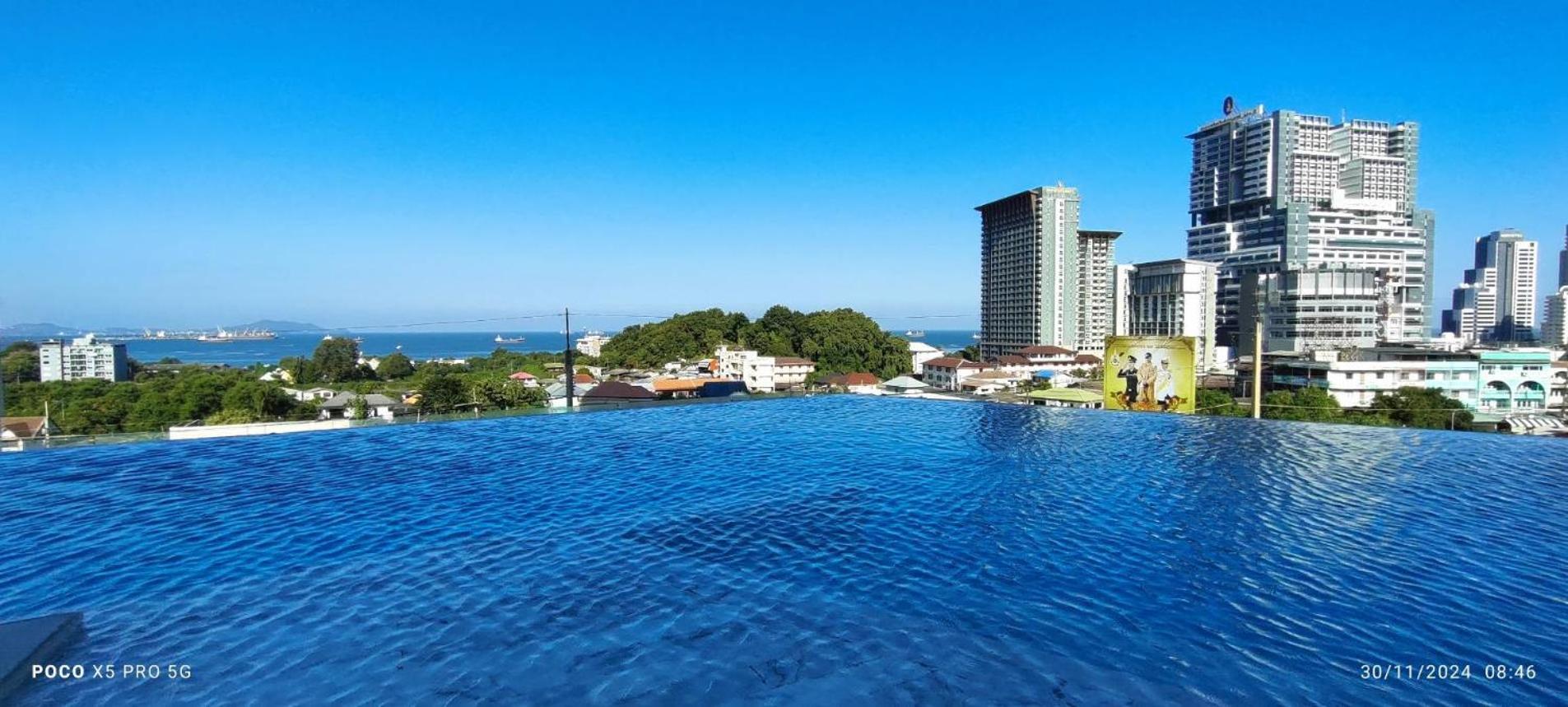 Arize Hotel Sri Racha Si Racha Exterior foto
