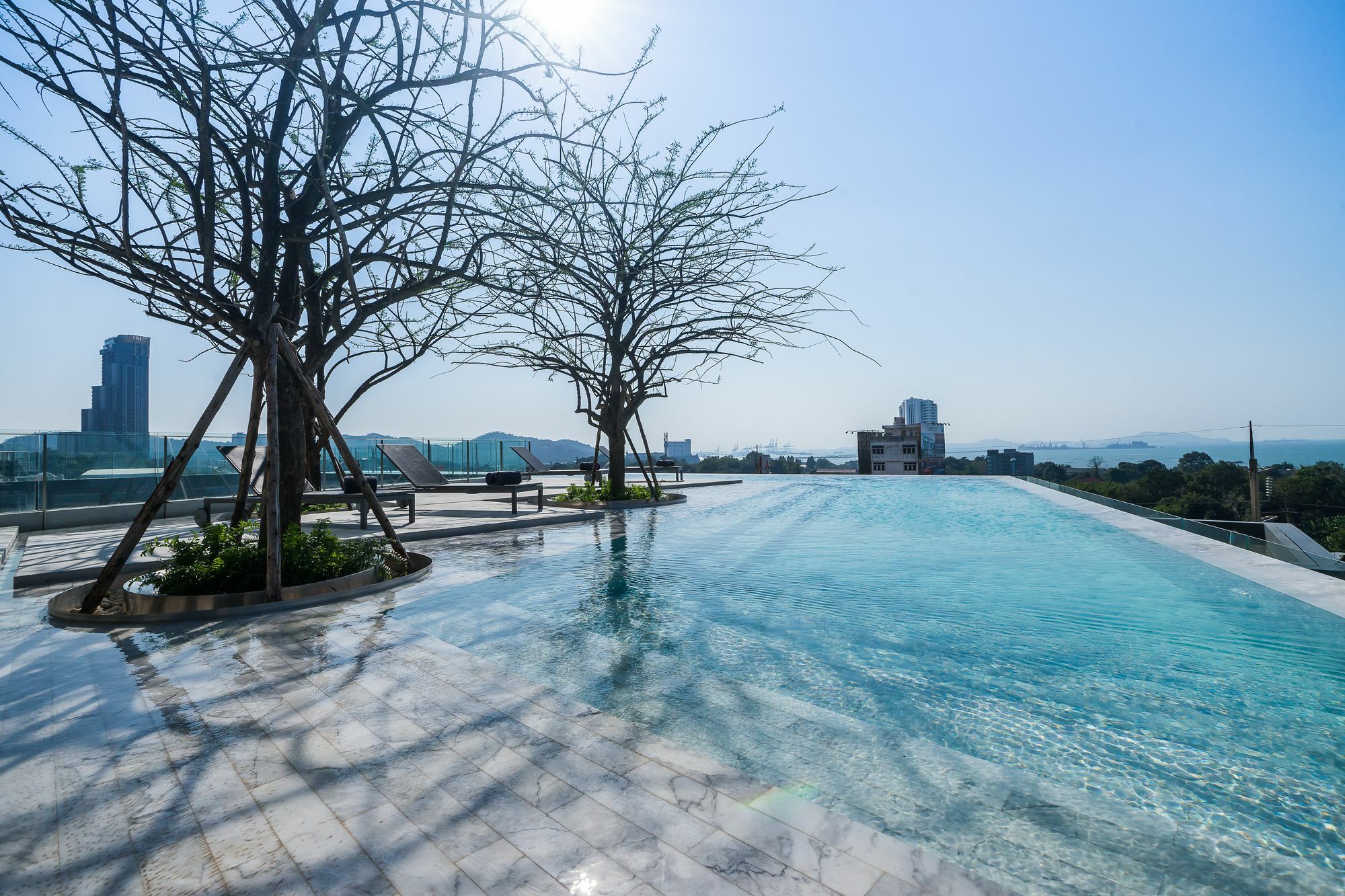 Arize Hotel Sri Racha Si Racha Exterior foto